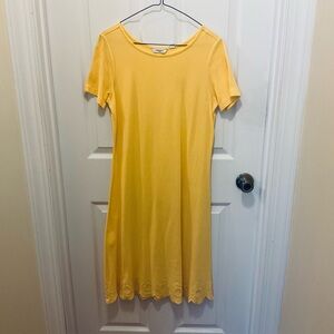 Women’s Liz Claiborne Yellow Short Sleeve Dress with Scalloped Edge Size S